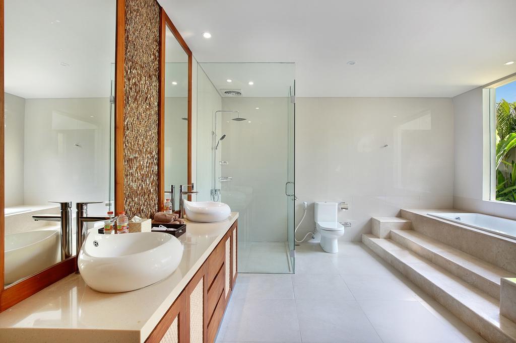 Villa J Deluxe Canggu Extérieur photo